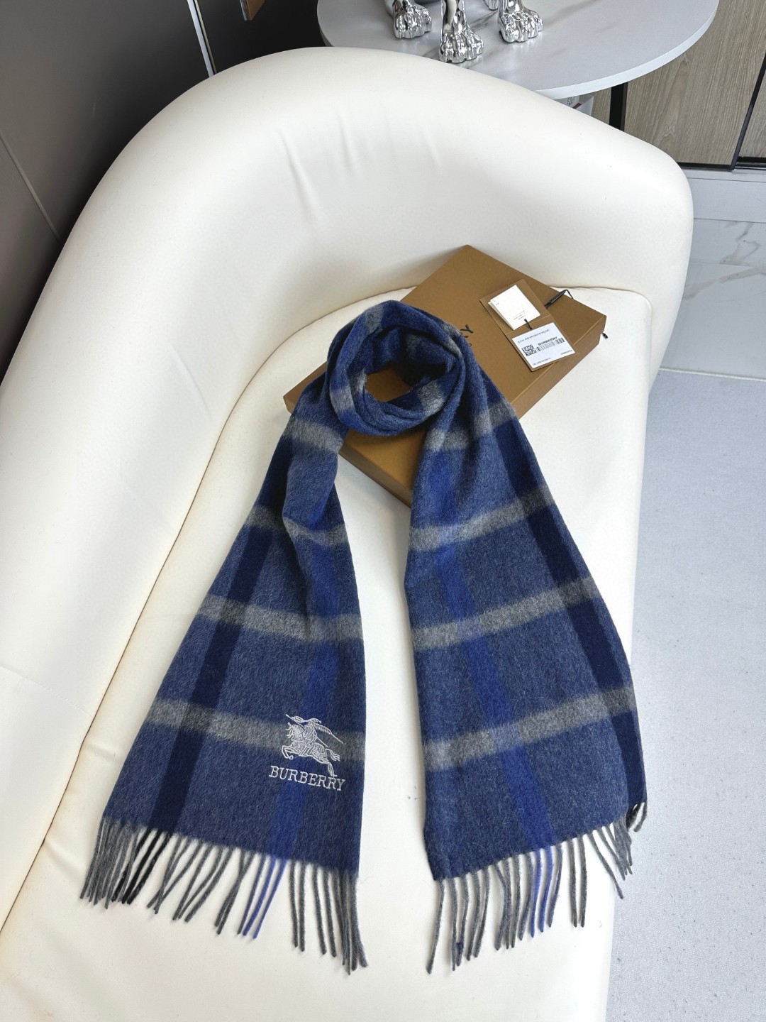 Burberry博柏利 战马格纹 情侣款 羊绒围巾