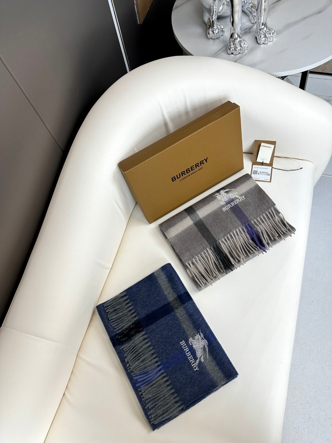 Burberry博柏利 战马格纹 情侣款 羊绒围巾