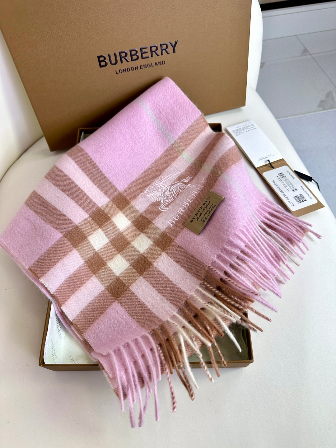 Burberry博柏利 刺绣战马 羊绒格纹围巾