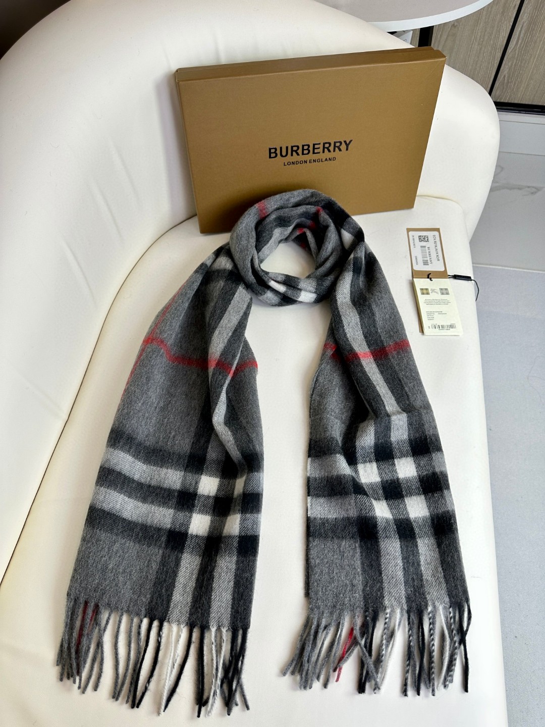 Burberry博柏利 刺绣战马 羊绒格纹围巾