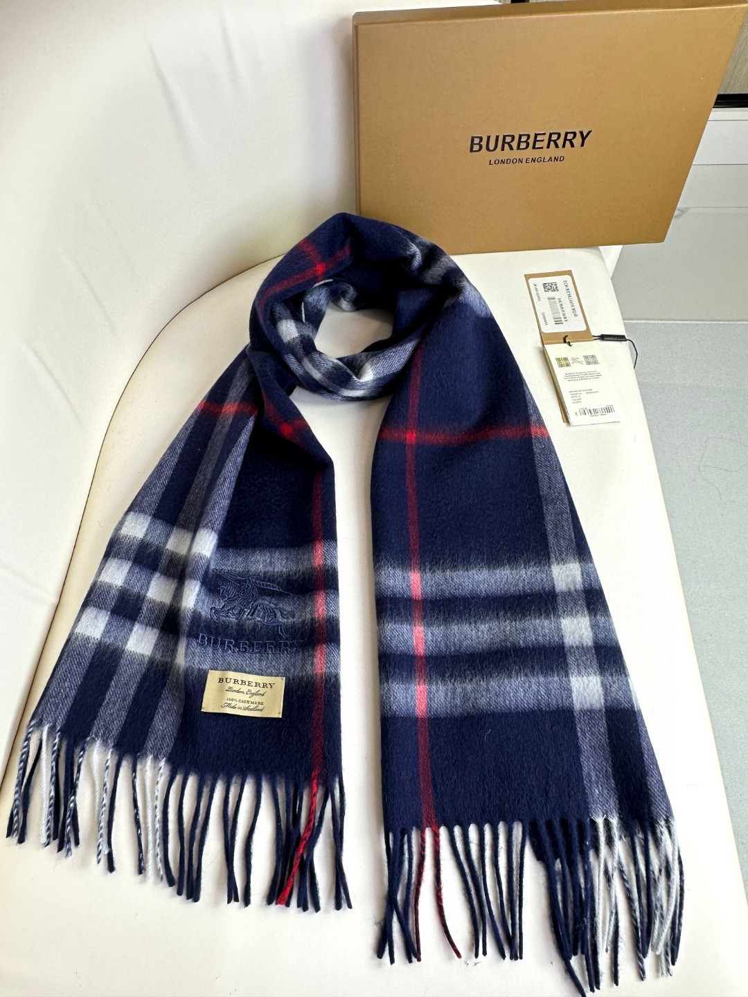 Burberry博柏利 刺绣战马 羊绒格纹围巾