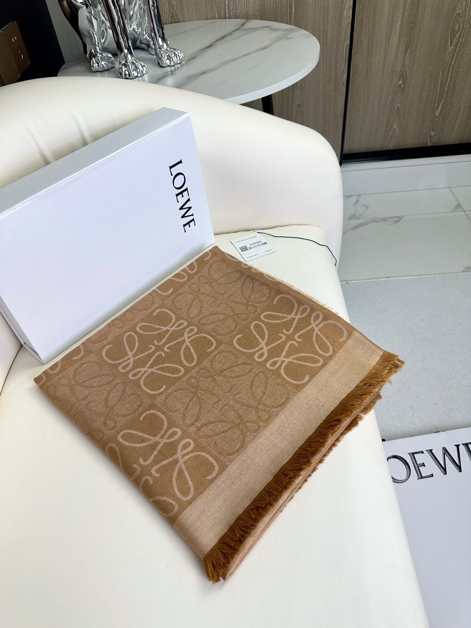 LOEWE 羊毛+真丝围巾