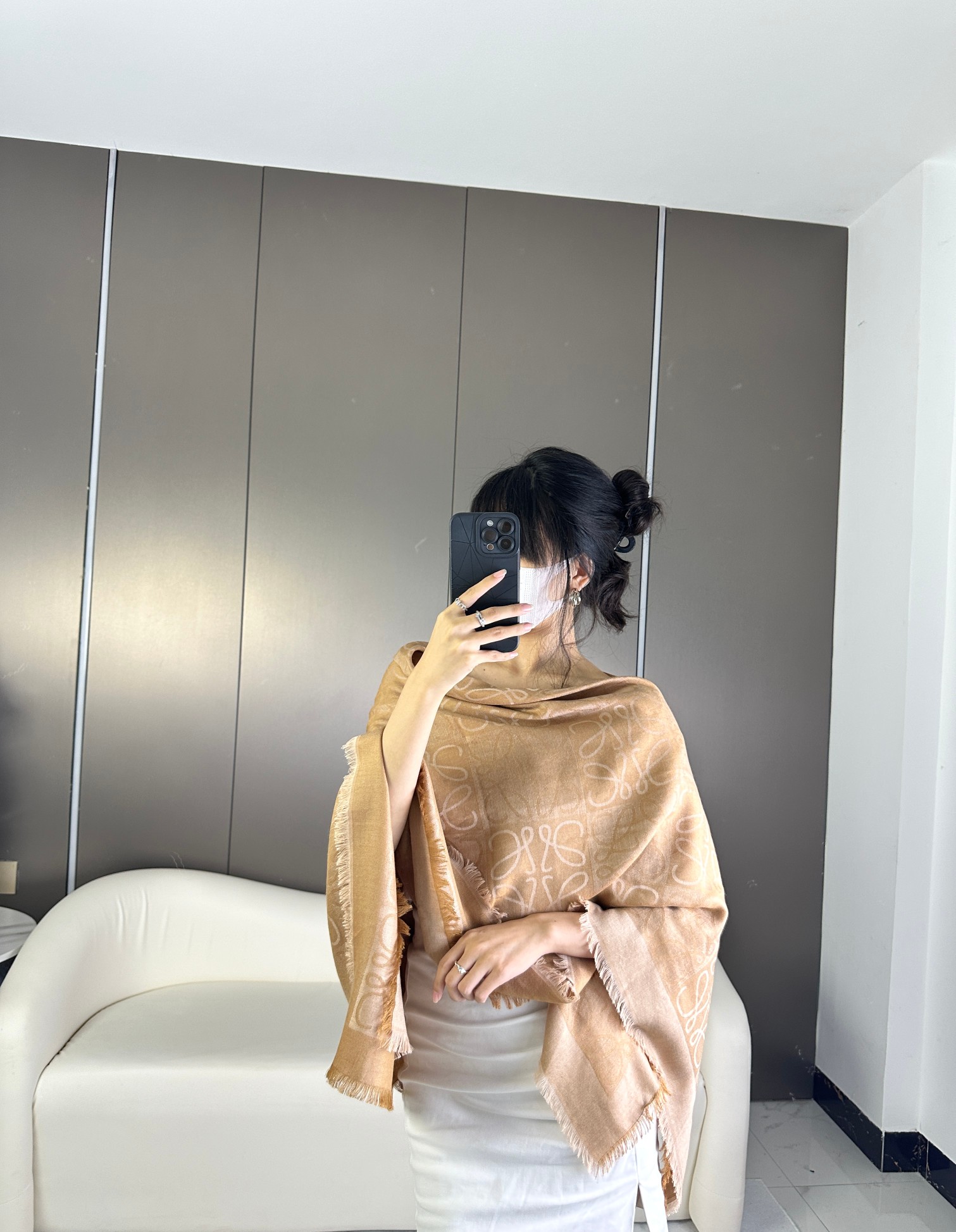 LOEWE 羊毛+真丝围巾
