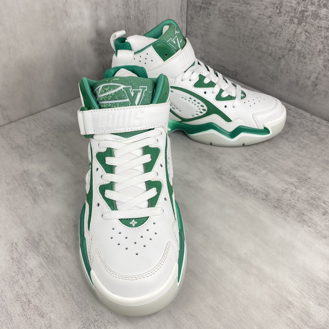 Louis Vuitton 新款上架 LV Trainer 2.0 全新设计 篮球鞋 无论鞋型 设计 舒适度 都完美 购入 完美