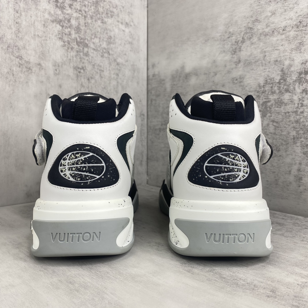 Louis Vuitton 新款上架 LV Trainer 2.0 全新设计 篮球鞋 无论鞋型 设计 舒适度 都完美 购入 完美