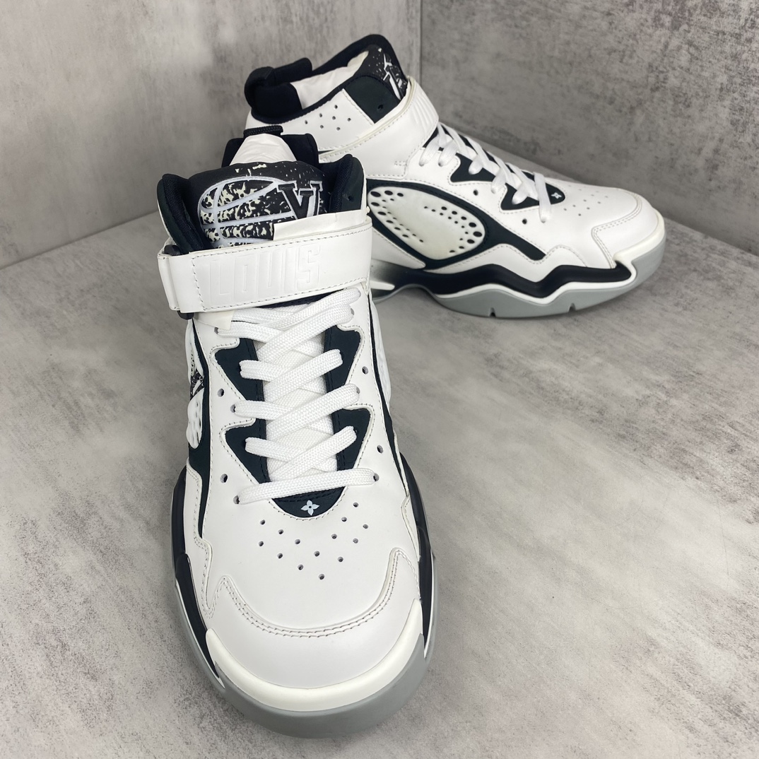 Louis Vuitton 新款上架 LV Trainer 2.0 全新设计 篮球鞋 无论鞋型 设计 舒适度 都完美 购入 完美