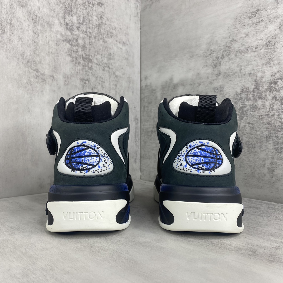 Louis Vuitton 新款上架 LV Trainer 2.0 全新设计 篮球鞋 无论鞋型 设计 舒适度 都完美 购入 完美