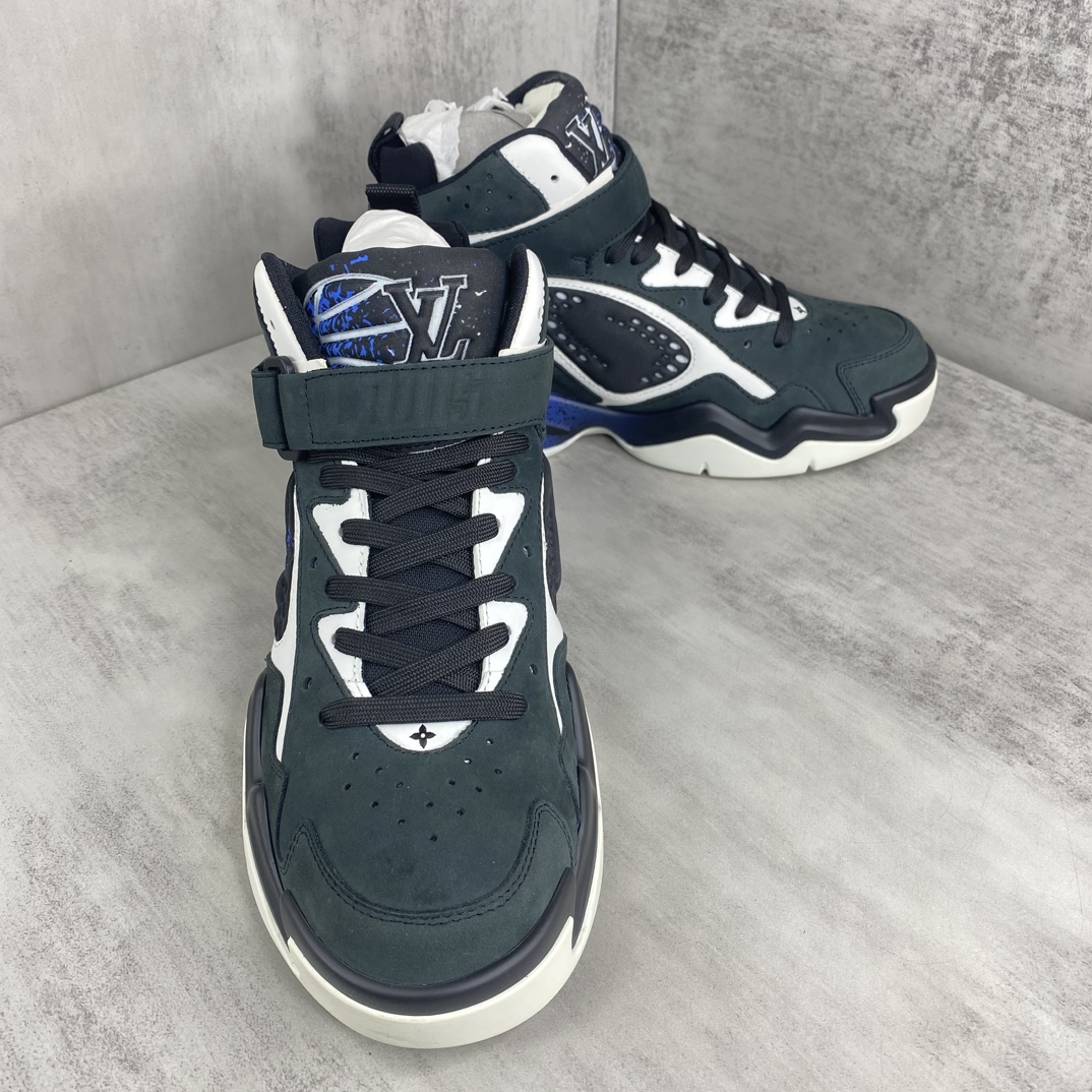 Louis Vuitton 新款上架 LV Trainer 2.0 全新设计 篮球鞋 无论鞋型 设计 舒适度 都完美 购入 完美