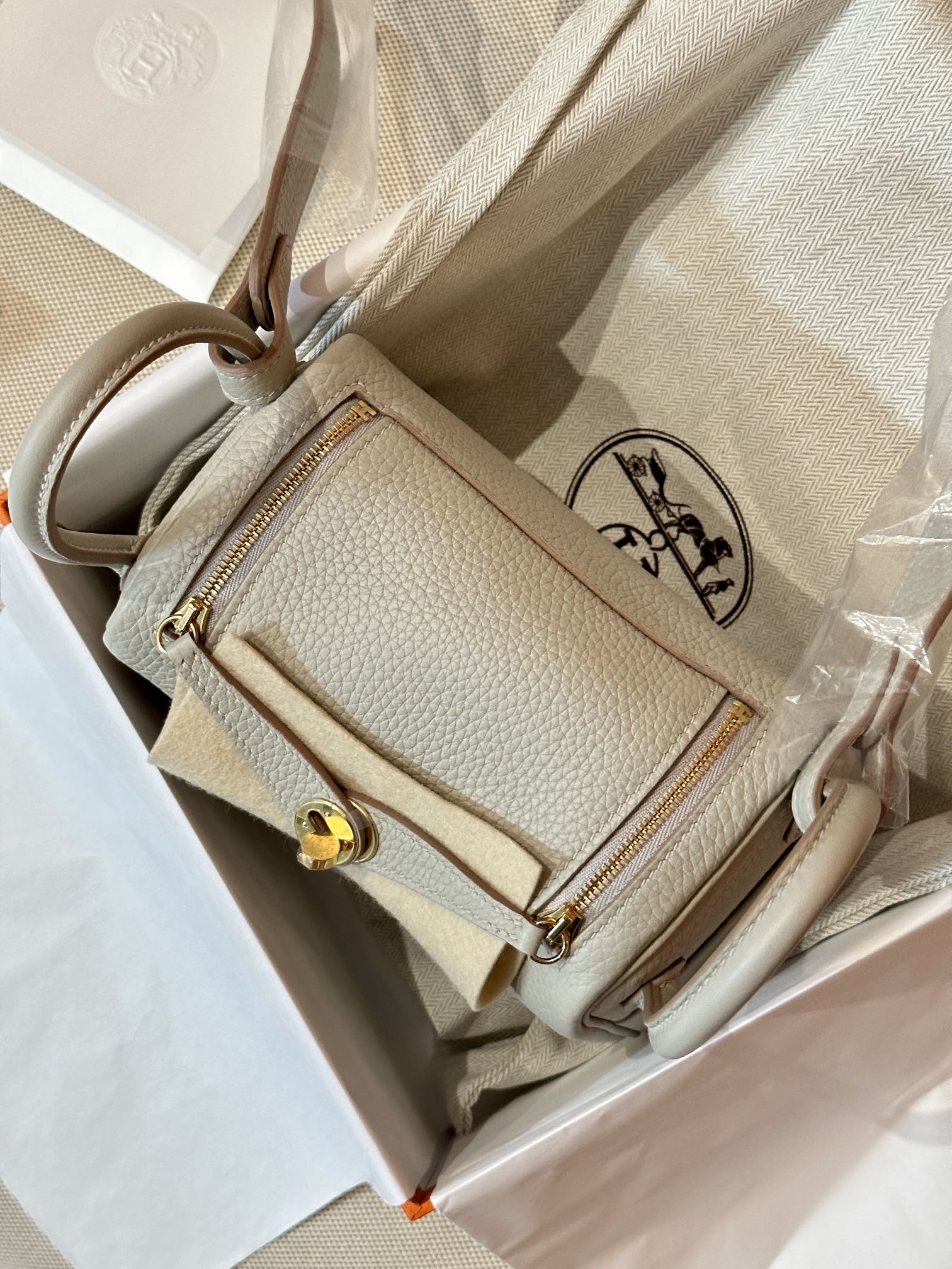 Hermes Lindy Light grey shoulder everyday