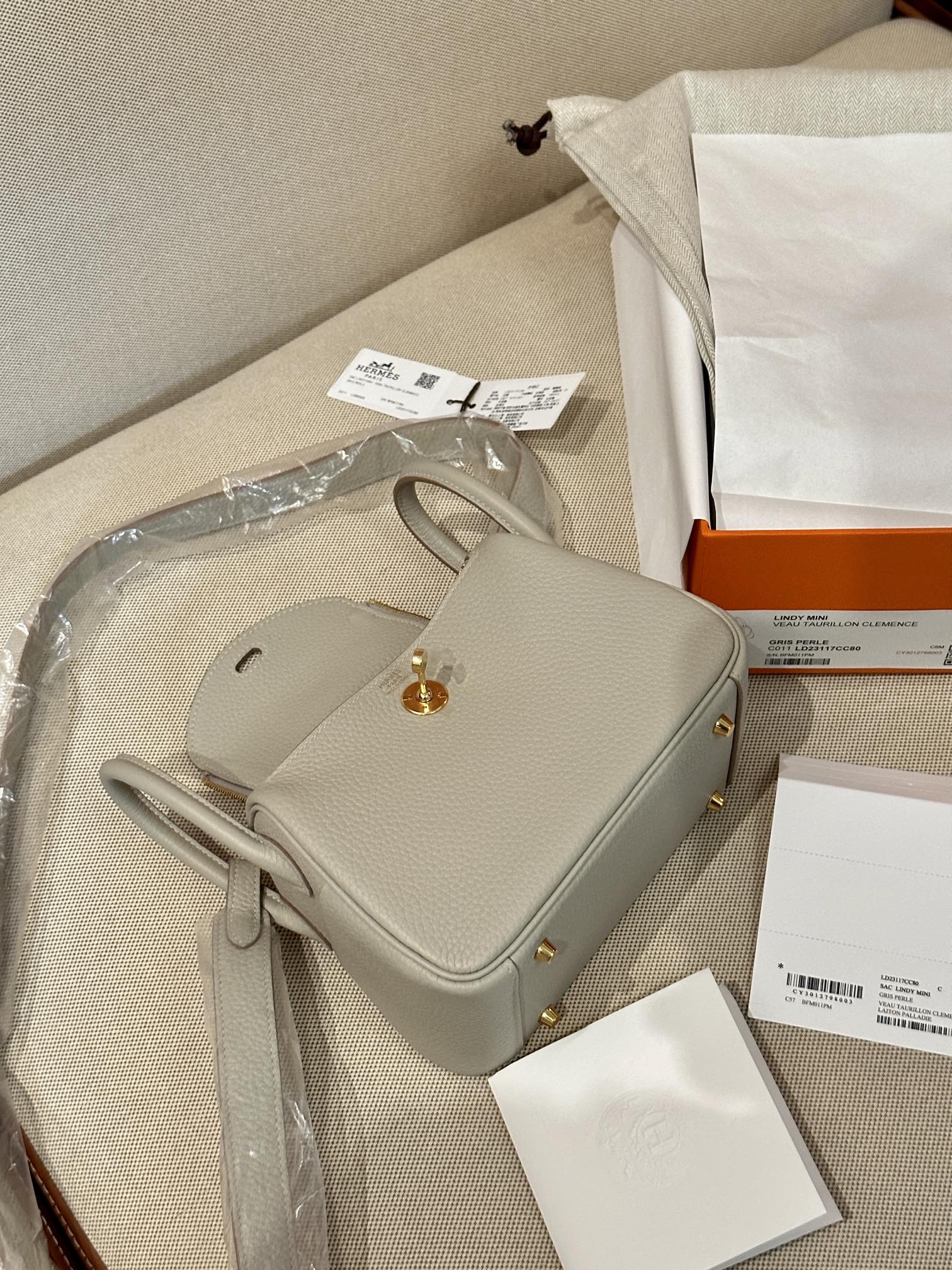 Hermes Lindy Mini Gris Perle mini crossbody everyday