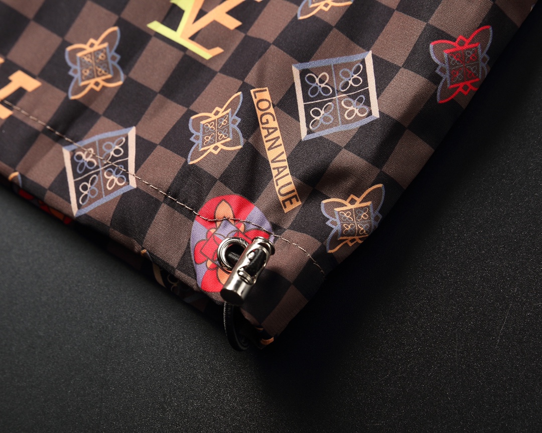 ！【LV】🌟超值超爆✨最新款夹克·外套✨🔥代购级专柜原单🔥简约时尚💥从容百搭💥大气优雅💥高科技记忆聚酯面