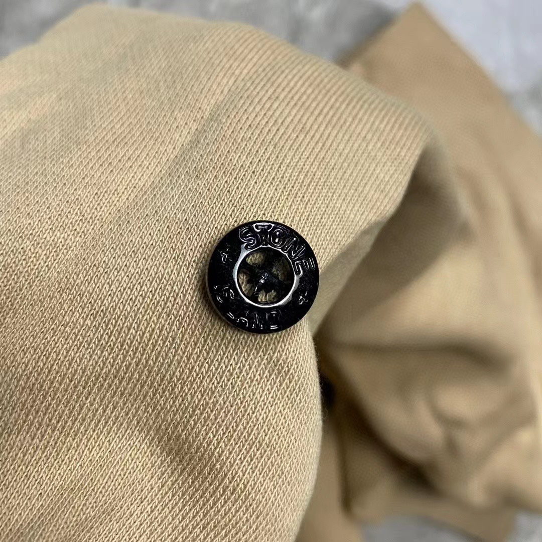 Stone ISland石头岛罗盘圆领卫衣
六色现货秒发!
Size:M-XXL 男女同款 