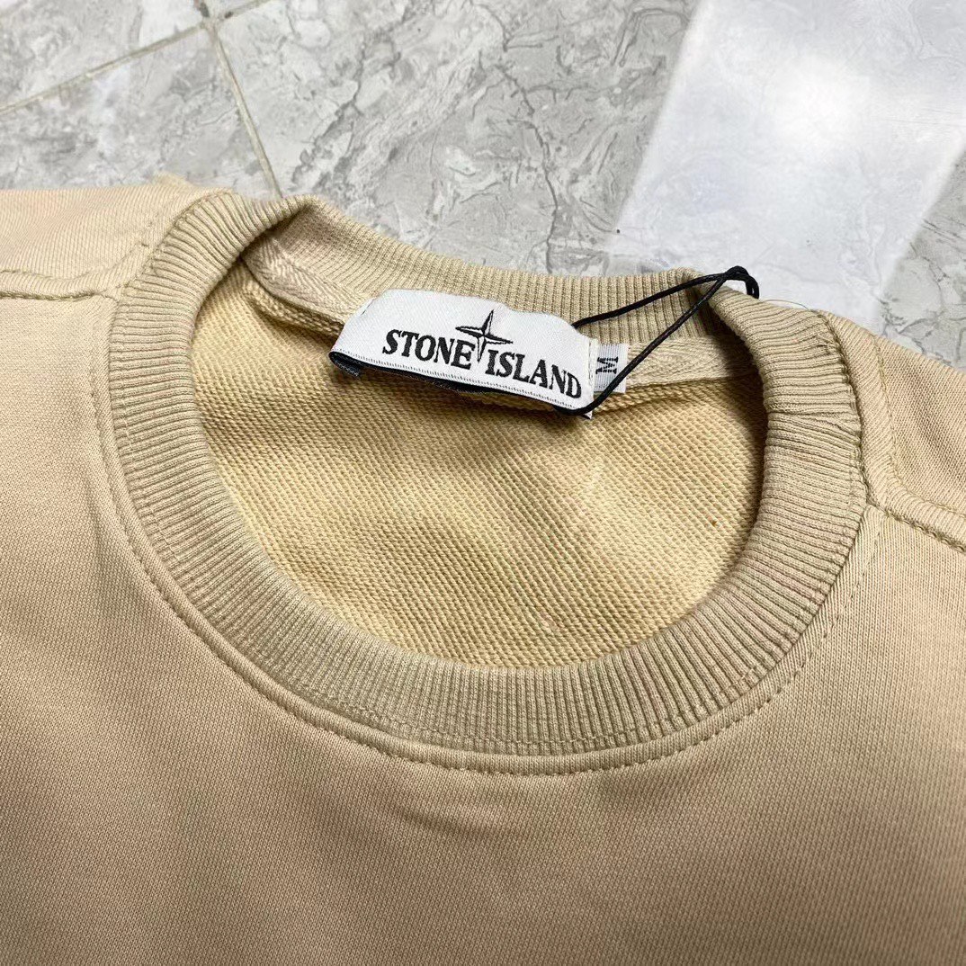 Stone ISland石头岛罗盘圆领卫衣
六色现货秒发!
Size:M-XXL 男女同款 