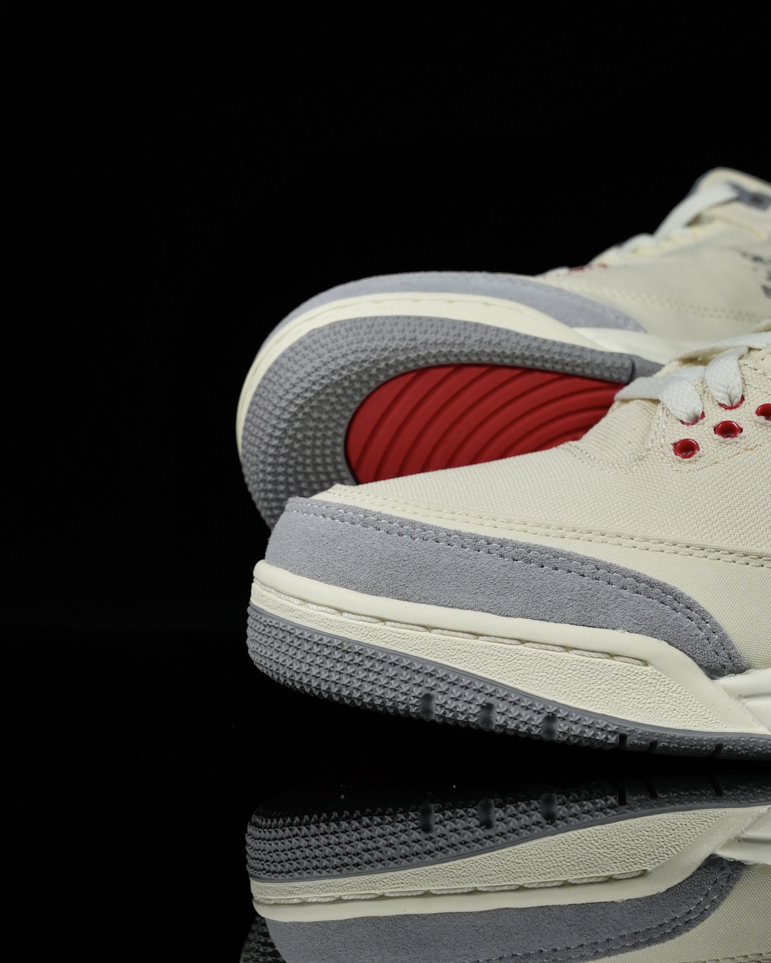 AirJordan3xoff-whi