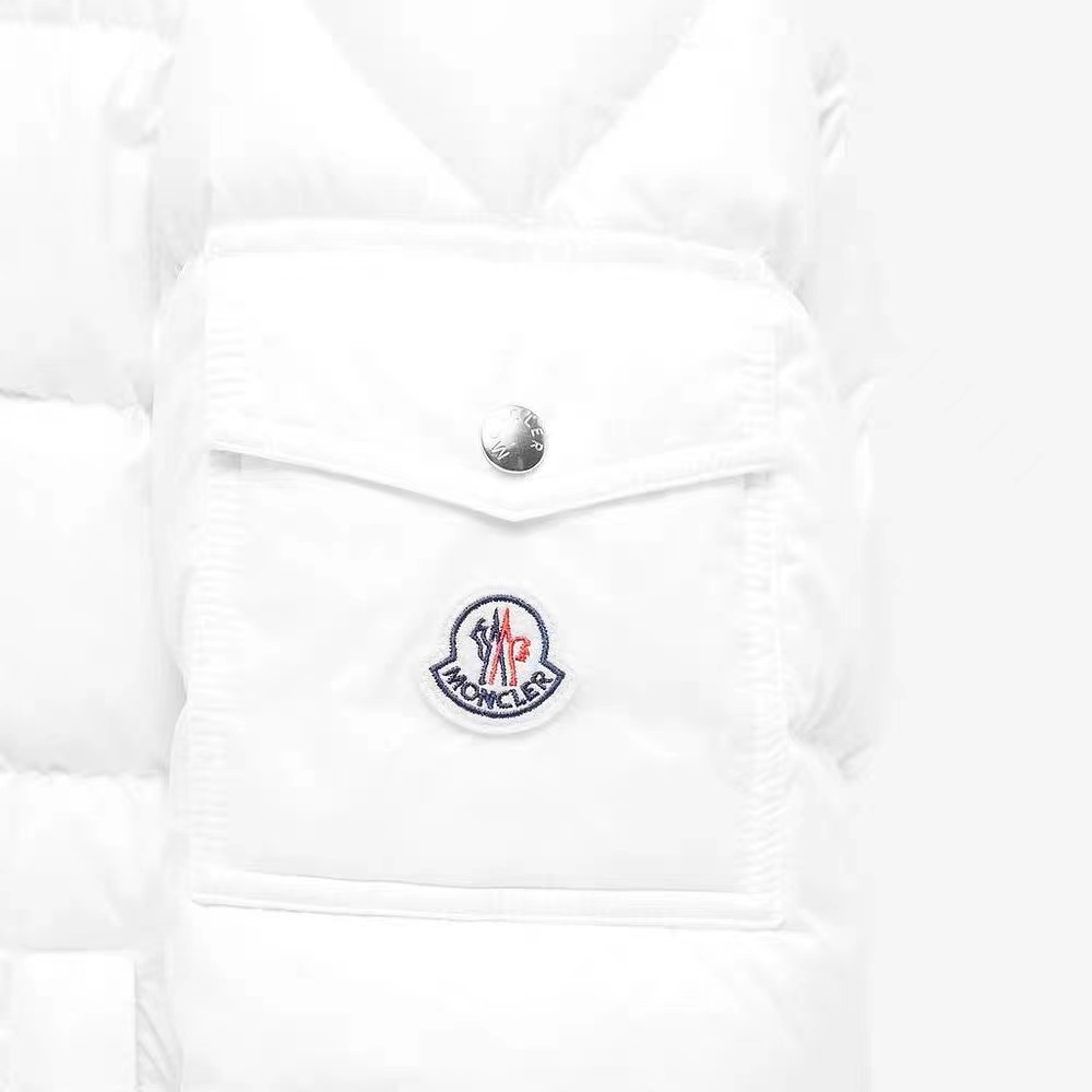 蒙家霸占冬季的单品是羽绒啦既要实用又要有颜值首选Moncler！今天奉上一款Monclerstellai