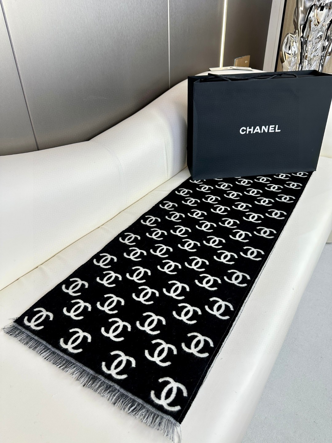 CHANEL 经典双面围巾披肩