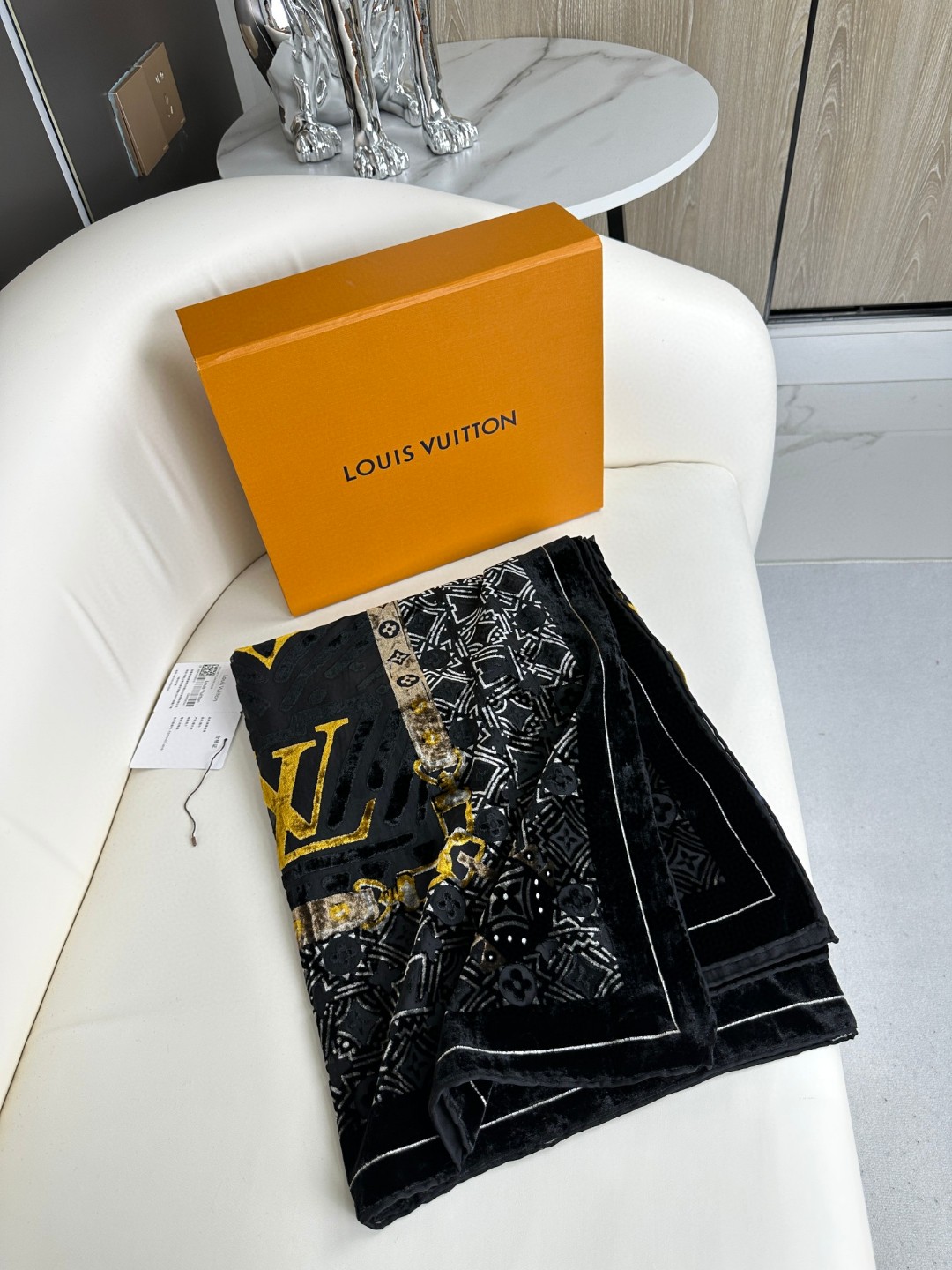 LV 真丝加羊绒方巾