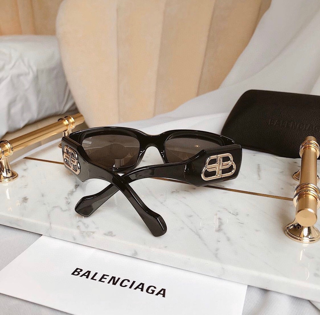  Balenciaga ❤️
ModBB0071S
 size54-22-145 
