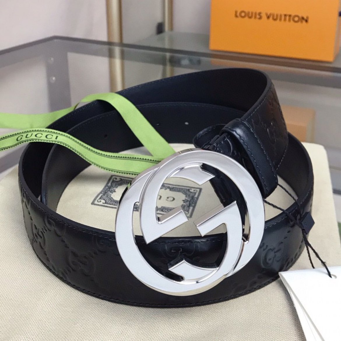 代购品质Gucci Signature皮革腰带（意大利进口皮）款号 CWC1N 1000互扣式双G带扣腰