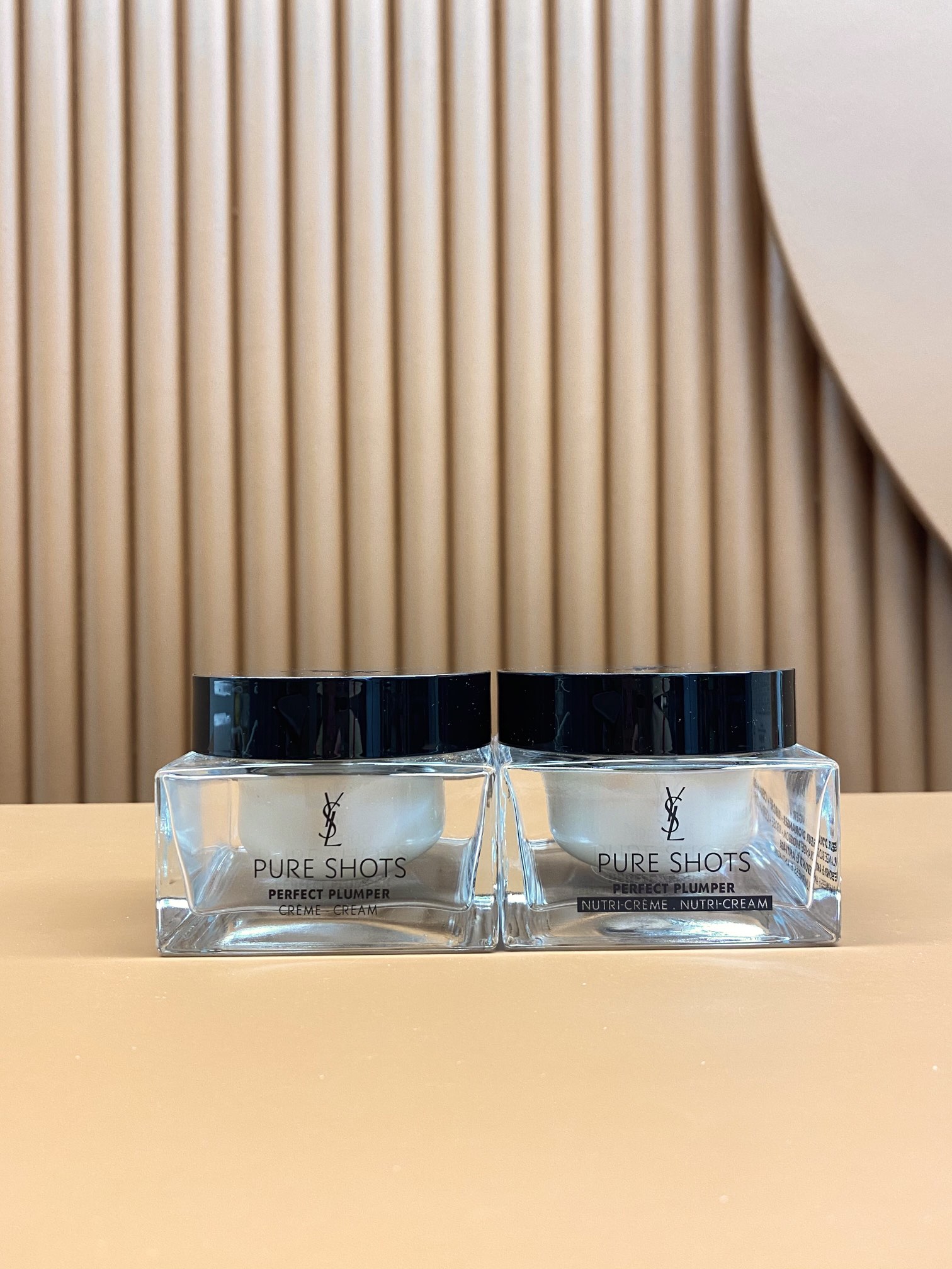 55💰
圣罗兰夜皇后水盾面霜50ml！功效：滋润型。