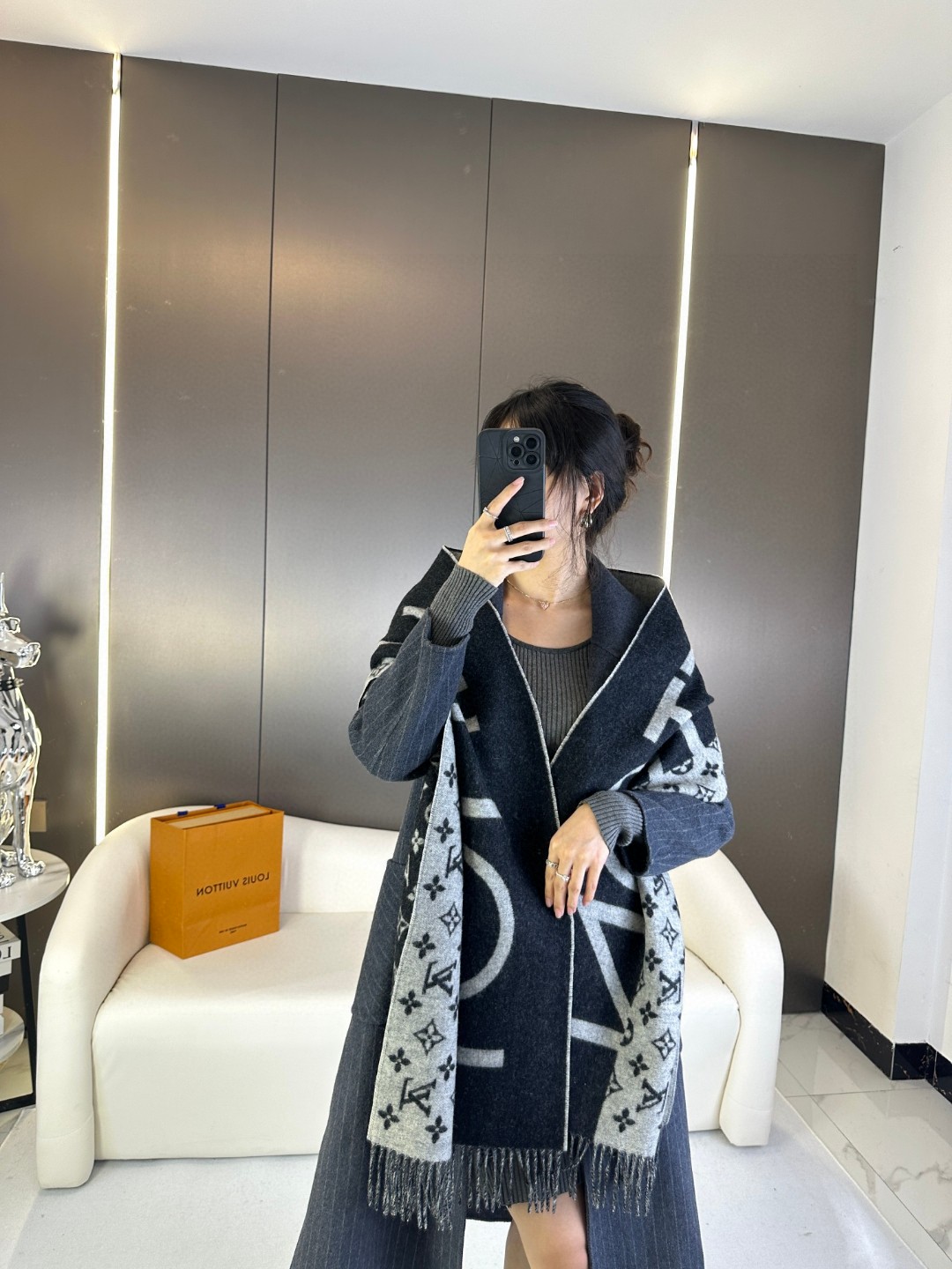 LV 双拼色 羊绒小披肩