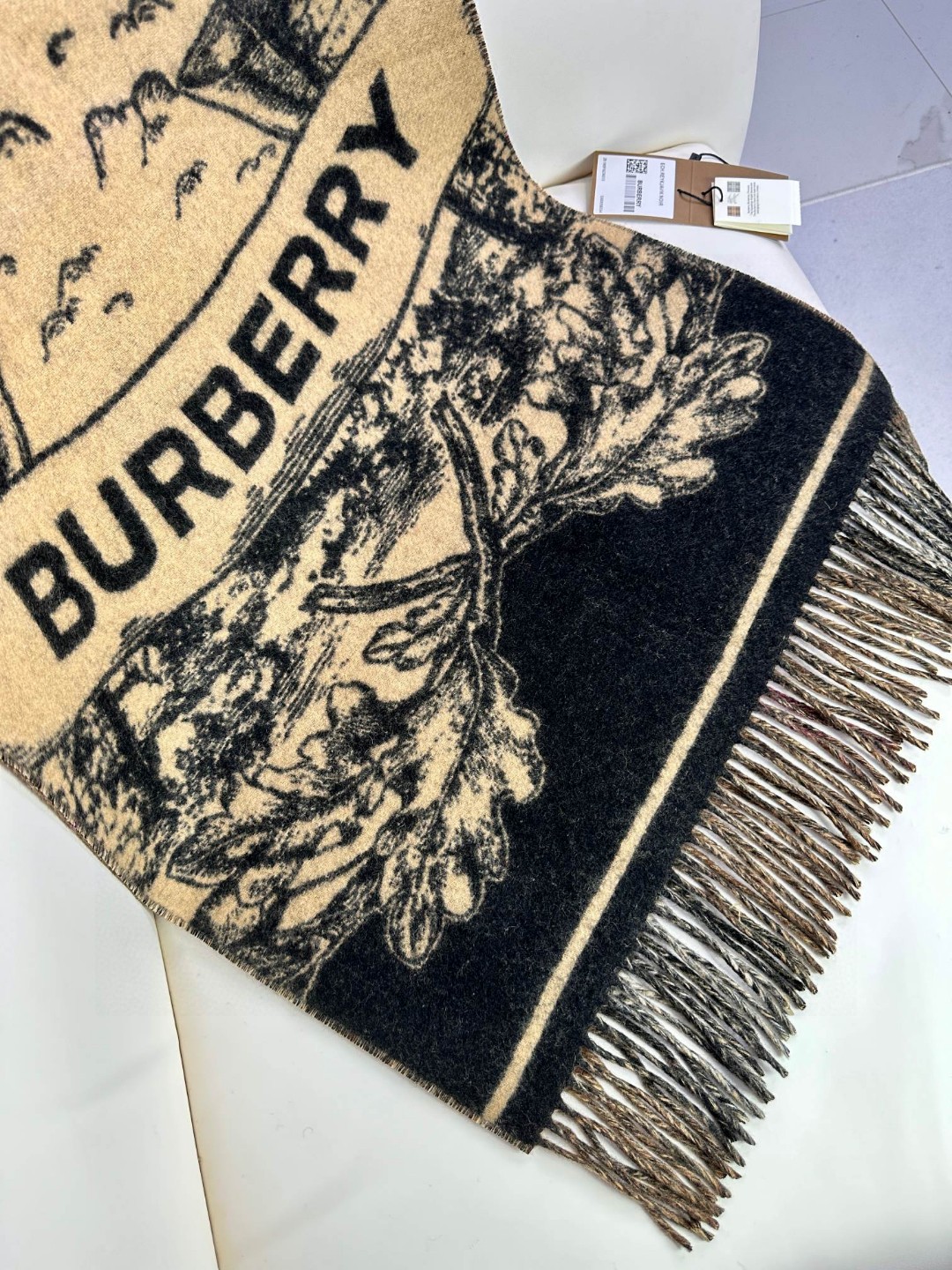 Burberry巴宝莉 2023Bur战马骑士双面披肩