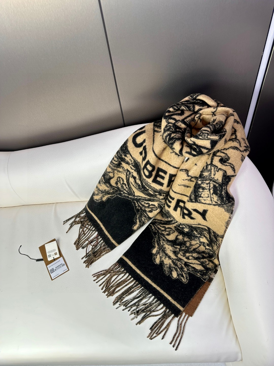 Burberry巴宝莉 2023Bur战马骑士双面披肩