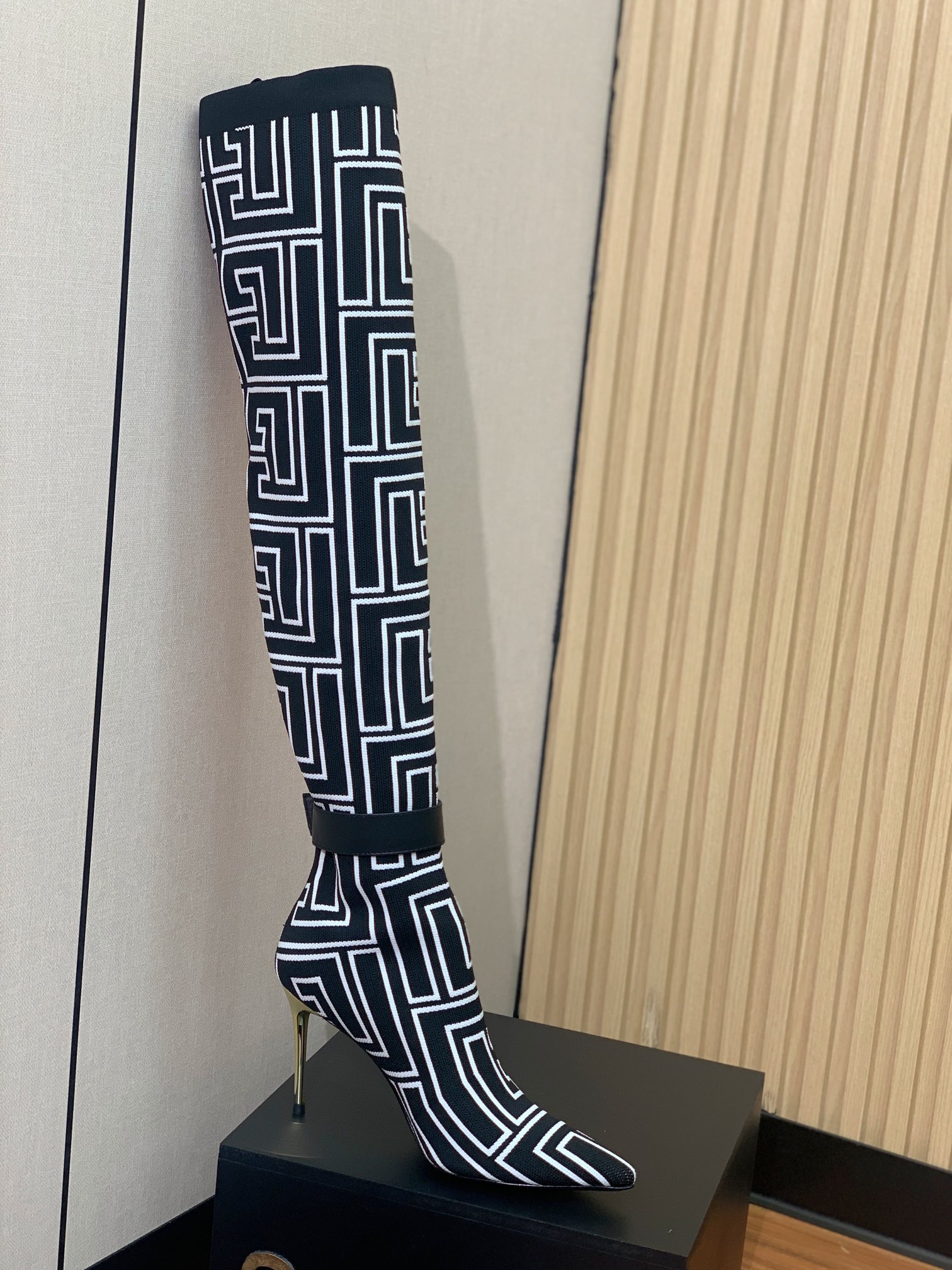 【Balmai*】针织弹力长靴！海外订购原版，1:1完美复刻！材质：原版定制飞织鞋面，牛皮垫脚，真皮大底