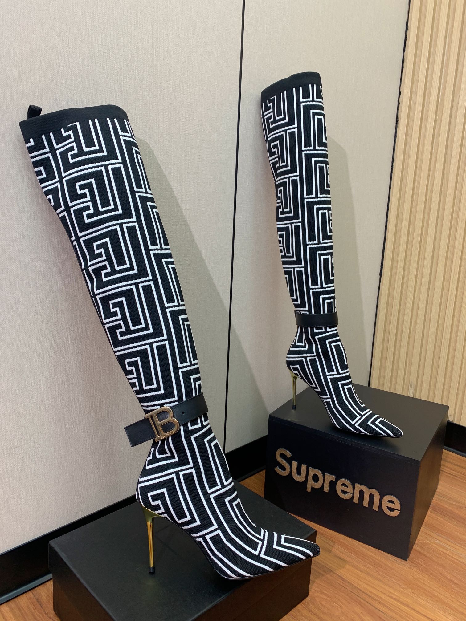 【Balmai*】针织弹力长靴！海外订购原版，1:1完美复刻！材质：原版定制飞织鞋面，牛皮垫脚，真皮大底