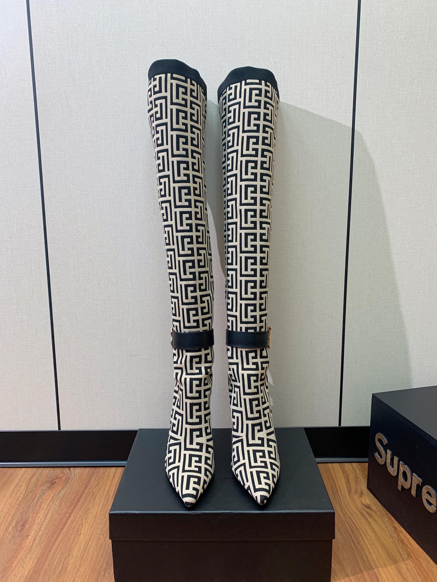 【Balmai*】针织弹力长靴！海外订购原版，1:1完美复刻！材质：原版定制飞织鞋面，牛皮垫脚，真皮大底