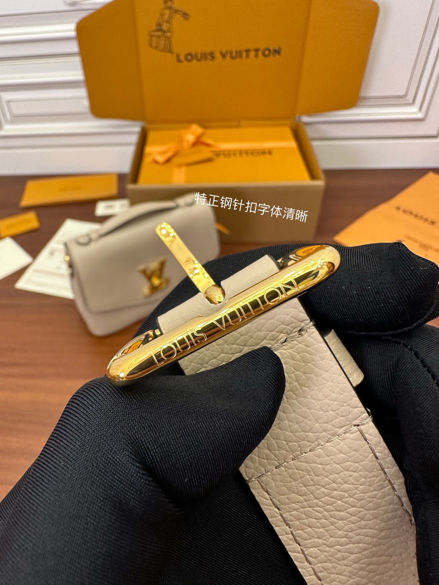 独家首发型号特正版M22792品质全面再次升级专柜同步电子芯片内码新礼盒礼品袋保护纸铜版电子标签合格证皮