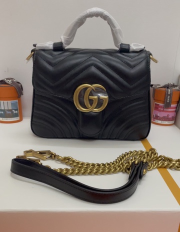 Gucci Crossbody & Shoulder Bags