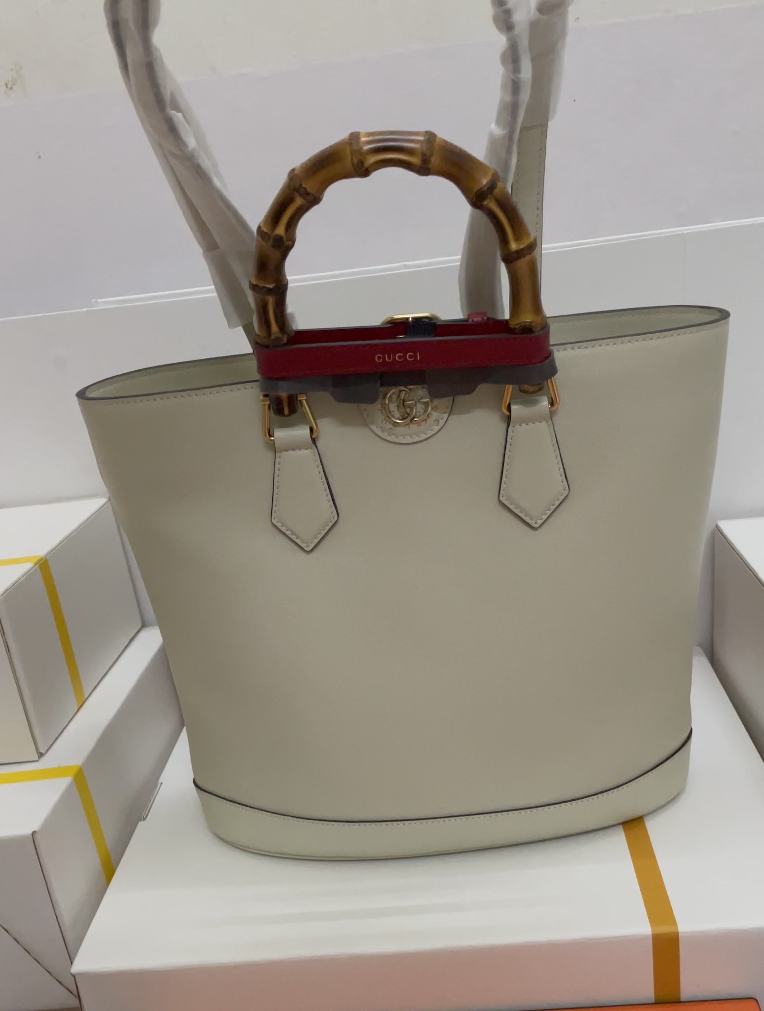 Gucci Crossbody & Shoulder Bags