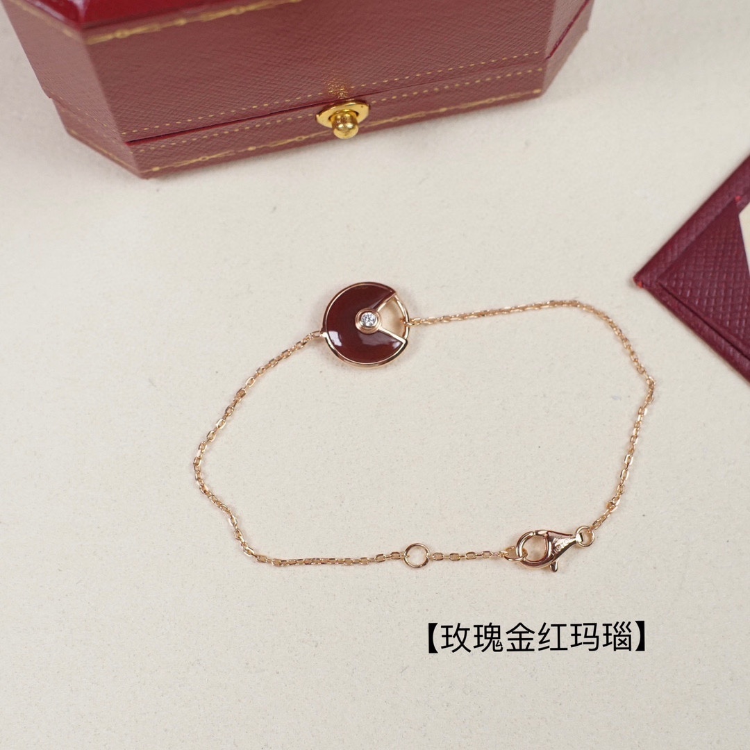 【Amulette de cartier系列卡地亚护身符手链】
Z一万三千八,认准真正购入珠宝类Z的,可