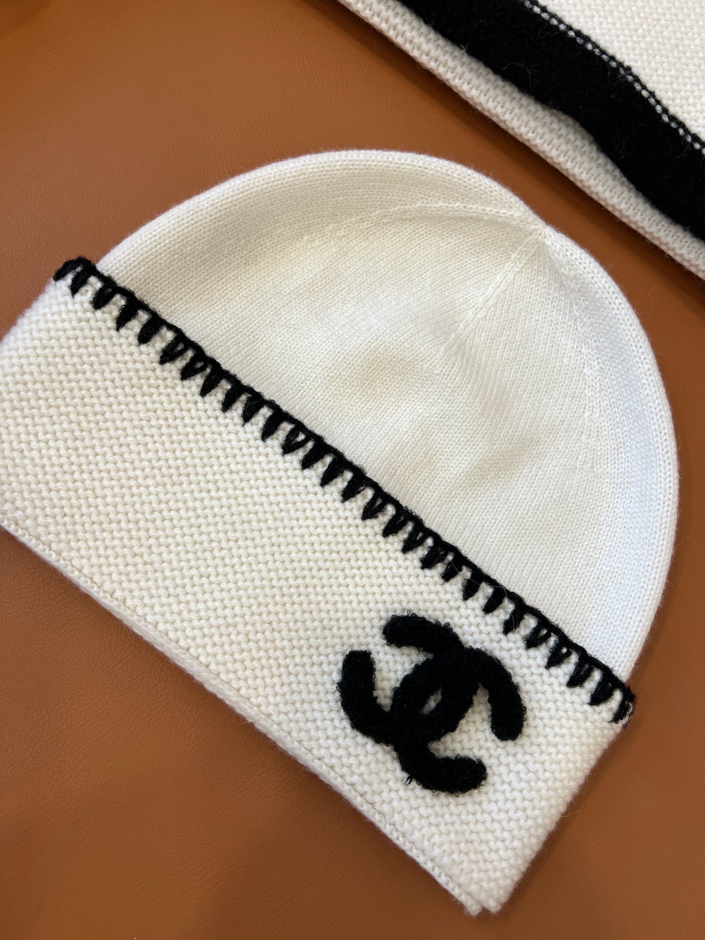 Cold hat details