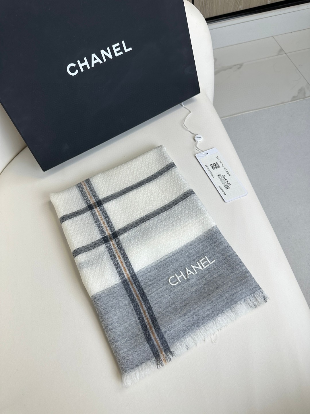 CHANEL 【字母标志】格子羊绒围巾