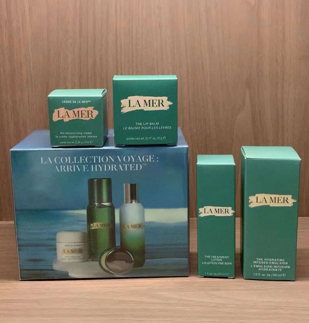 通/90💰
细节全对版，味道对香，明通市场认可版本✔️海蓝之谜水润抵达小样四件套明通版！
最新打码A83
神奇面霜7ml（JF3）
精粹水30ml（D82）
润唇膏5g（K83）
精粹乳30ml（A33）