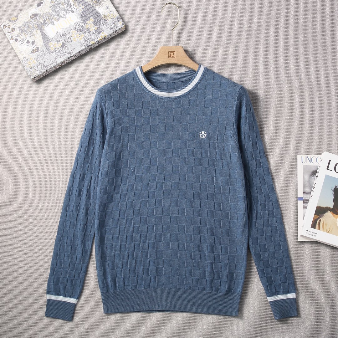 NO:626821,Lujia’s autumn and winter fashionable round neck wool sweater!  The pattern is combined with the custom-woven pattern of human body aesthetics, making it more comfortable and enjoyable to wear.  The fabric material is imported Australian merino pure wool blended yarn. The fabric woven with it is delicate, soft, considerate and comfortable. It not only has excellent warmth and moisture absorption function, but also has moderate stretch and tension, high density, soft and delicate, extraordinary suppleness and softness, thick and warm, self-evident comfort, skin-friendly and non-prickly, and the products made can better reflect the luxurious temperament.  The style of the design points continues the consistent tone of the Lu family. Its rank and brand influence are very representative, and it has its own unique style aesthetics. Among the many single product series, its basic items are the classic ace works of the Lu family. Regardless of the season and style trend, it is a type that must be released every season. It abandons fashion concept design and presents it in a streamlined yet fashionable style!  A round-neck wool sweater that is very in line with the aesthetic tone of the Donkey brand! The classic label-like checkerboard element texture perfectly inherits the essence and genes of the Donkey brand. The designer cleverly designed the contrasting color edge of the leader, which is a unique and innovative interpretation. It is seamless and shows a fashionable proposition with a distinctive attitude; the chest is decorated with the latest logo of the season, which is very label-like and perfectly flaunts the brand's identity!  The visual is quite elegant and fashionable, the taste is full of charm, the compatibility is superior, the upper body is full of luxury and temperament, the style is full, the perfect combination of fashion and leisure, it can easily interpret the ultra-stylish urban elite feeling, it is a highly controllable item!  Color: Dailan dark blue!  Sizes M-3XL!  Size 50, shoulder width 43, bust 102, sleeve length 61.5, dress length 68,,louis vuitton,louis vuitton,sweaters,alexander wang19860909驴家秋冬时装款圆领羊毛毛衣！ 版型结合人体美学的定织版型,使穿着更具舒适性和观赏性. 面料材质甄选进口澳洲美丽诺纯羊毛混纺纱织,用其织出的面料,细致、柔软、体贴、舒适.不仅具有极好的保暖吸湿功能,而且亦具有伸缩适度的张力,高密度且软糯细腻,超凡的柔顺度和柔肤性,厚实保暖,舒适度不言而喻,亲肤无扎刺感,制成的产品更能体现华贵的气质. 设计点风格延续了驴家一贯的基调,其段位和品牌影响力都属于极具代表性的,有着自身独特的风格美学,在众多单品系列中,其基础款单品属于驴家的经典王牌之作,无关季节和风格走向,属于每季节必出的类型,摒弃了时装概念设计,以精简而不失时髦的画风呈现！极符合驴牌美学基调的一款圆领羊毛毛衣! 经典标签化的棋盘格元素纹理,完美沿袭了驴牌的精髓与基因,设计师巧妙对领袖子撞色边设计,别具一格的创新演绎,浑然一体,展现出极具鲜明态度的时髦主张;胸前饰有当季最新标识,非常标签化,完美标榜了品牌的身份！视觉相当雅致时髦,细品韵味十足,兼容性方面优越,上身满满的奢贵感和气质感,型款十足,时尚与休闲完美兼具,可以轻松诠释出超具型格的都市精英感,属于驾驭度极高的单品！ 颜色:黛兰 深蓝色！ 尺码M-3XL！ 50码 肩宽43 胸围102 袖长61.5 衣长68,,louis vuitton,louis vuitton,sweaters,alexander wang,Men's clothing