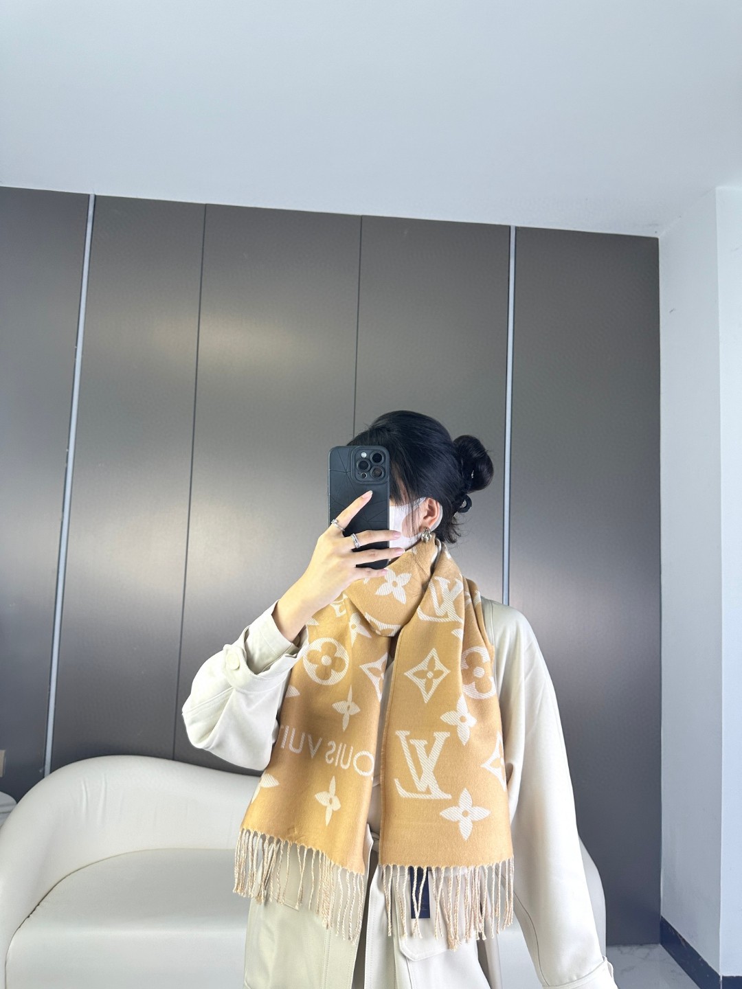 LV Monogram 图案 羊毛长巾