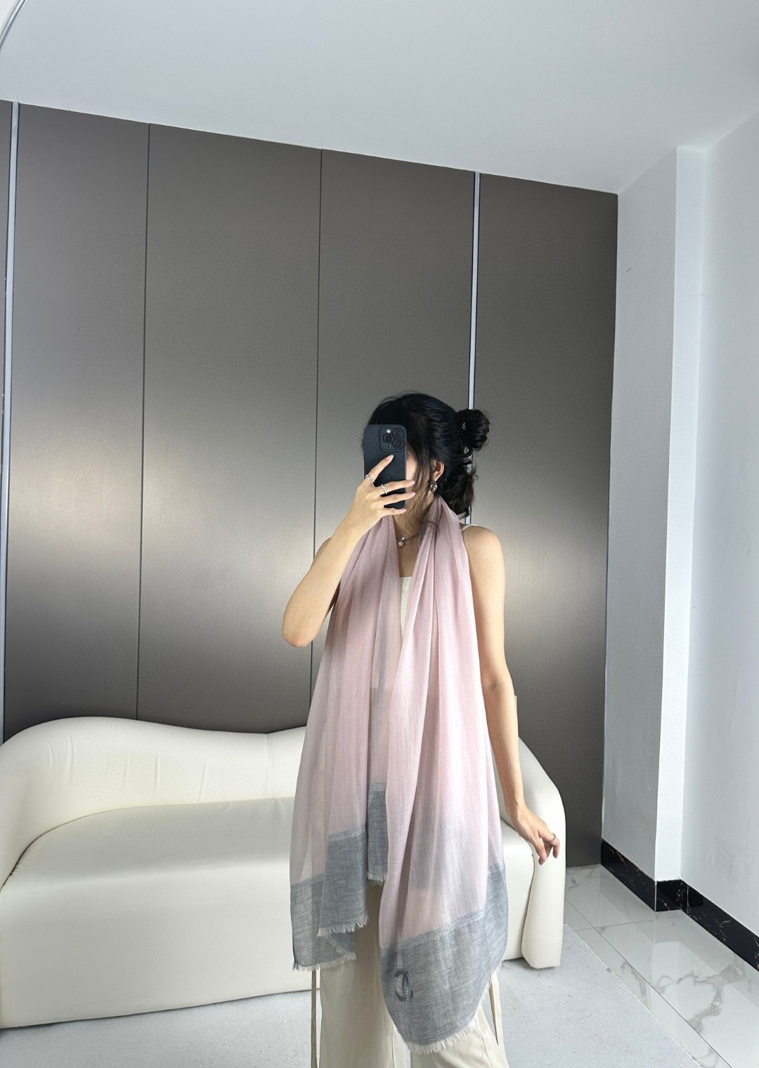 CHANEL 2023年最新色系羊绒长巾