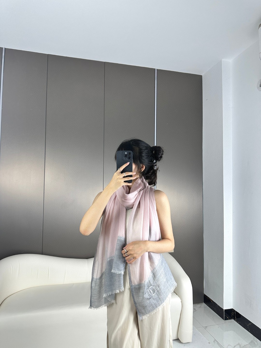 CHANEL 2023年最新色系羊绒长巾