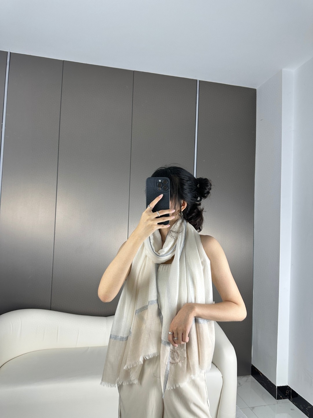 CHANEL 2023年最新色系羊绒长巾