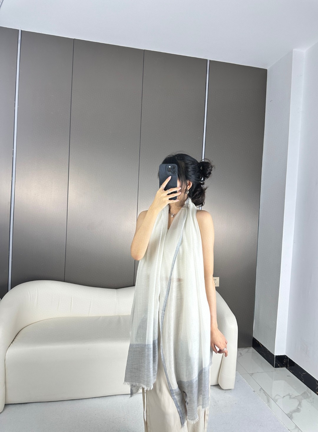 CHANEL 2023年最新色系羊绒长巾