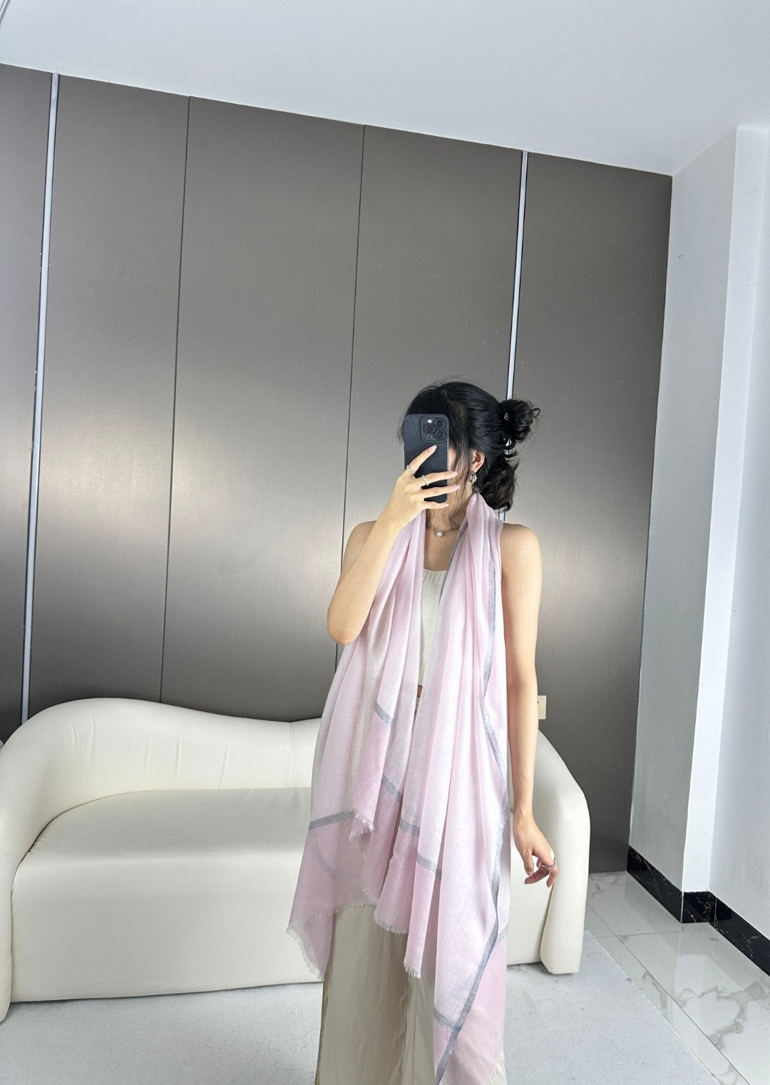 CHANEL 2023年最新色系羊绒长巾