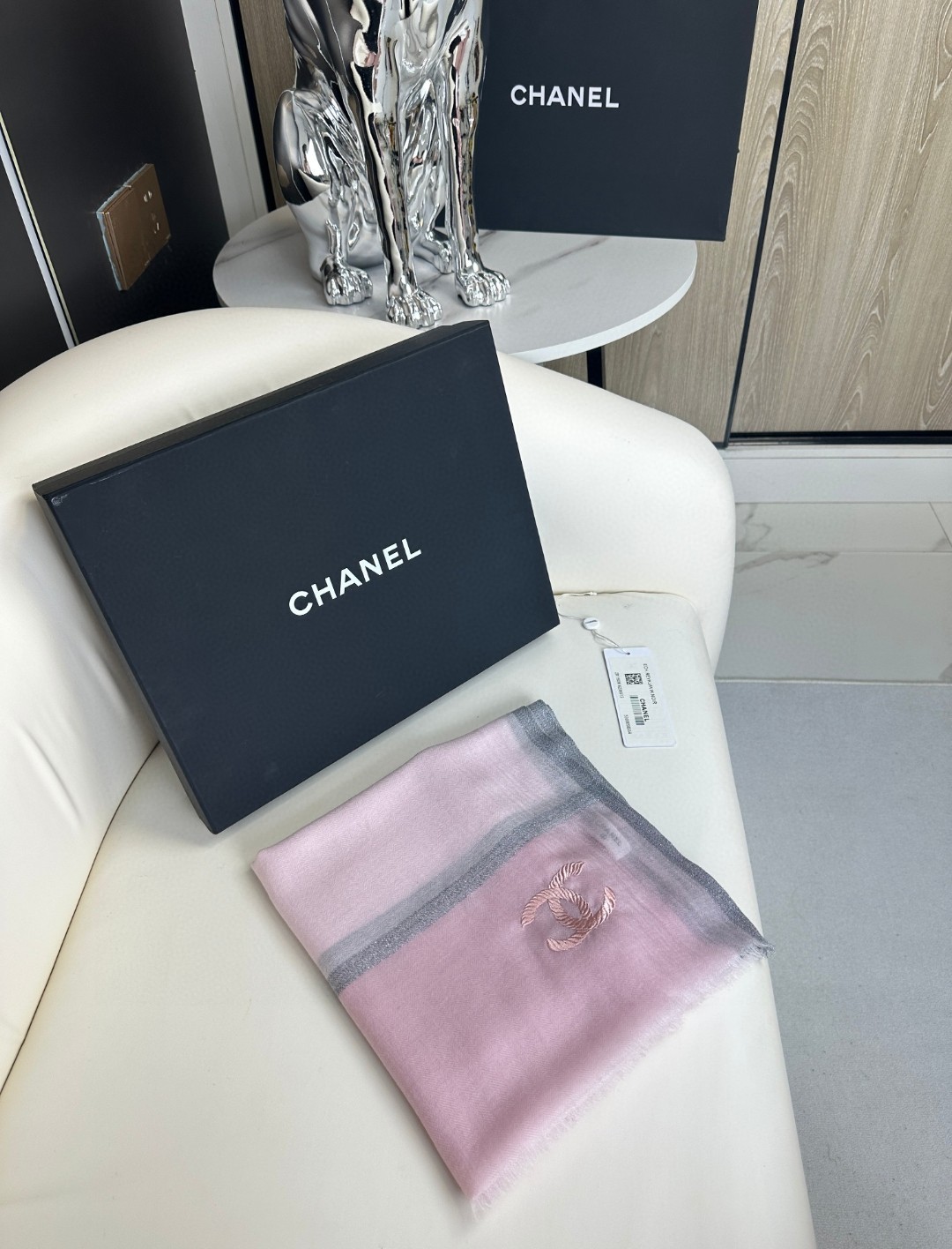 CHANEL 2023年最新色系羊绒长巾