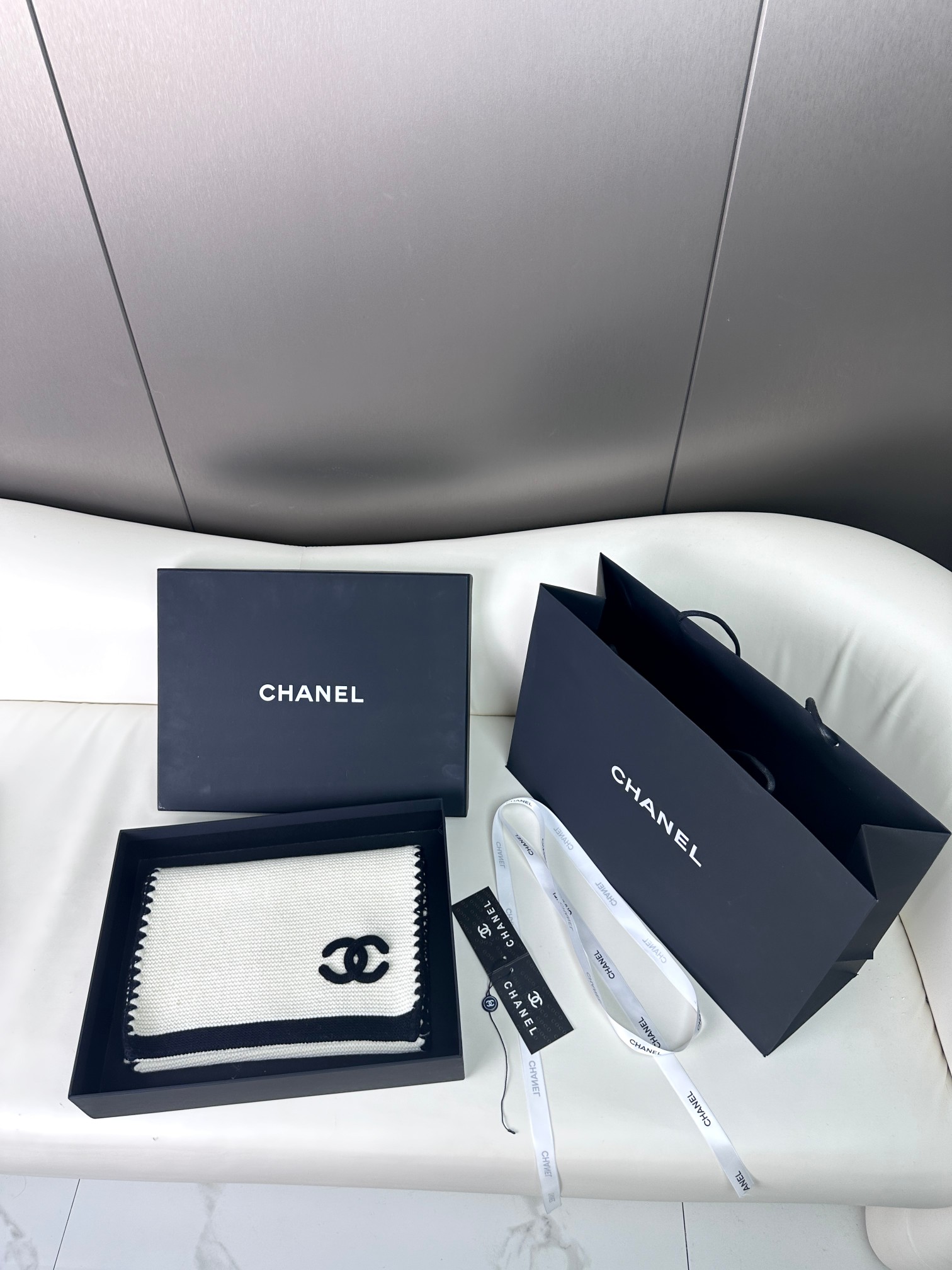 CHANEL 羊毛纱线围巾