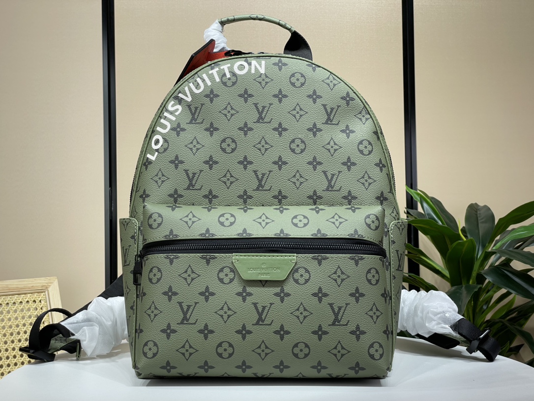 Louis Vuitton LV Discovery Small Backpack