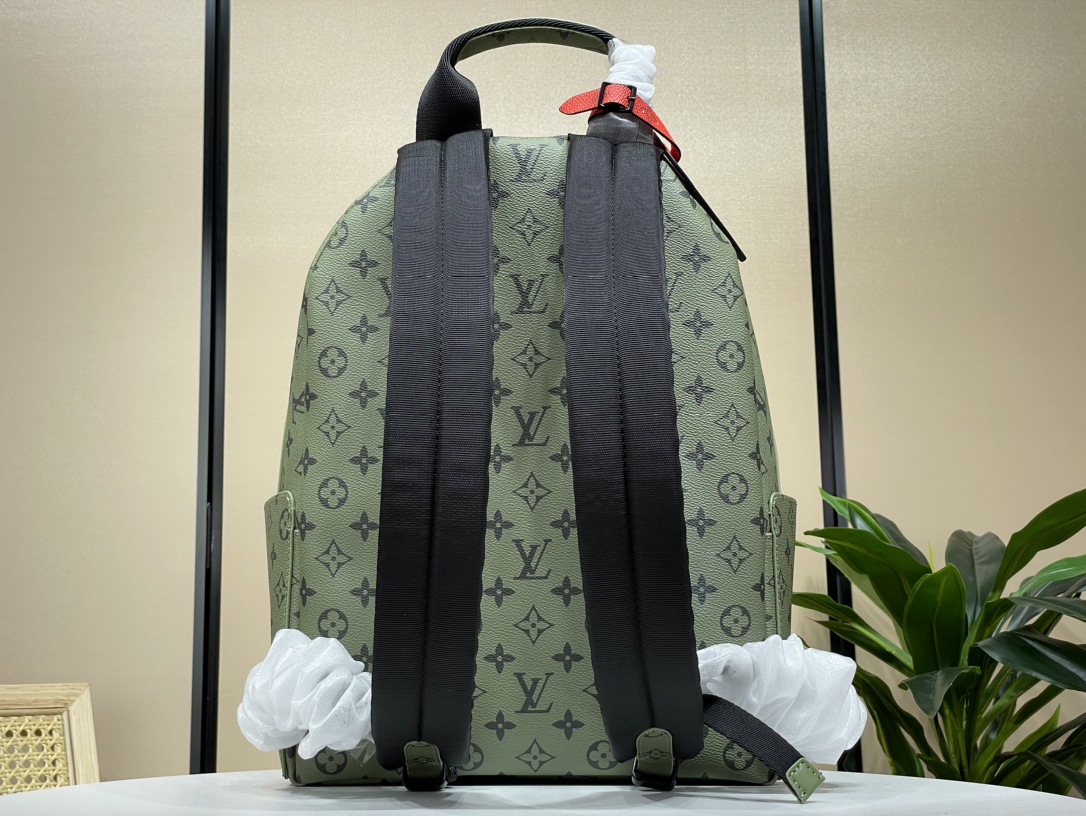 Louis Vuitton LV Discovery Small Backpack