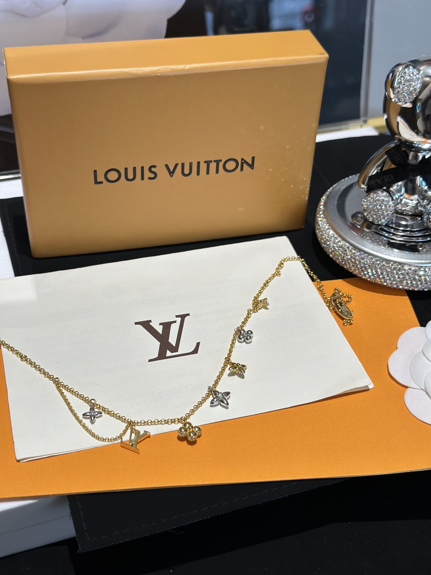 Louis Vuitton Haute Joaillerie Fine Jewelry Earrings Necklace Ring 4