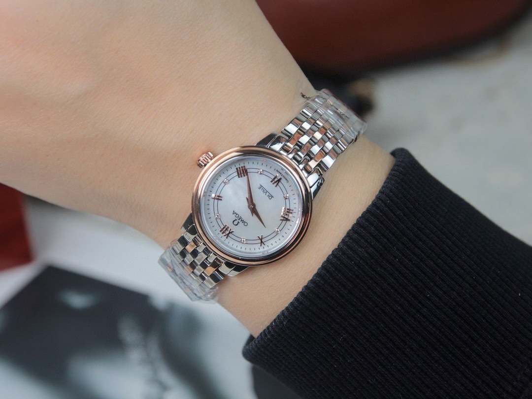 Omega 蝶飞系列 腕表女,手表 8